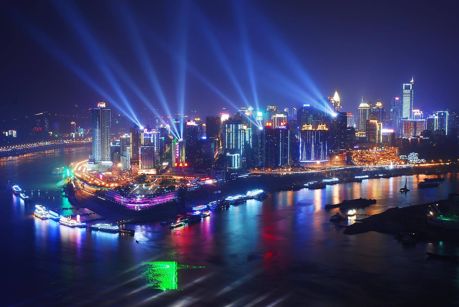 山城奇迹，重庆自信与辉煌的蜕变之路